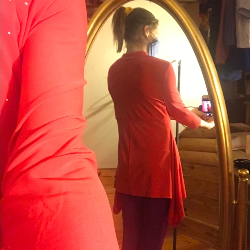 ๐ธ5/$30๐ธ Chaus Red Rhinestone Asymmetrical Top, EUC, S - Picture 13 of 13